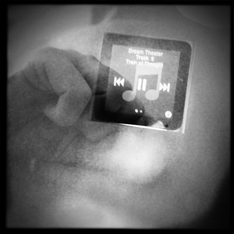 iPod/cuore - Questione di musica. Servono poche parole e molto cuore. 